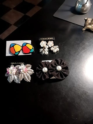 80s Pierced  Ear