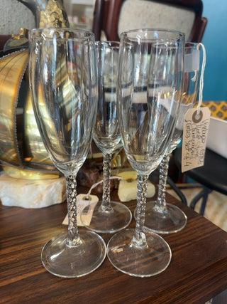 Vintage,1970s twist stem champagne flutes( set of4)