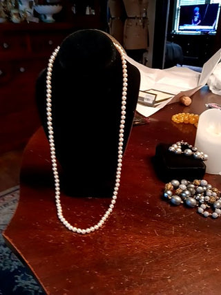 14" Faux Pearl Neck