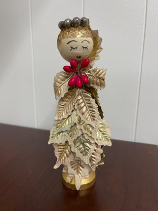 Vintage Golden Holly Girl C587