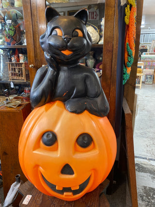 Empire cat on pumpkin blow mold needs cord