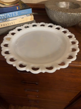 Vintage,milk glass Cake plate Anchor Hocking