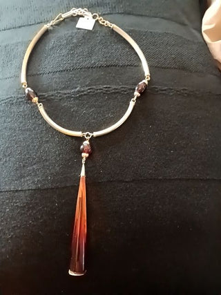 Amber? Statment Neck