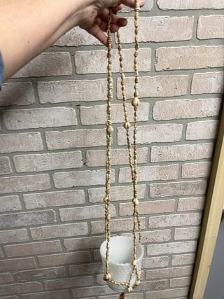 Shell plant hanger