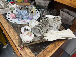 VTG White Ladies Gloves