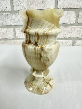 Onyx vase 6 x 3