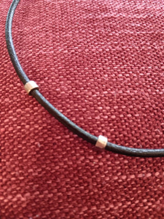 7Sterling & Leather Necklace. 17 & 1/ 4" long (#812)