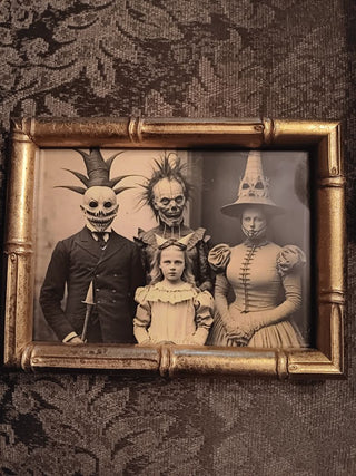 Creepy Family