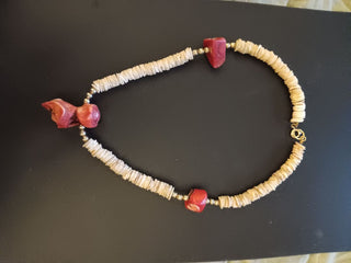AWESOME Coral/Shell Neck