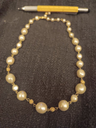 Multi Pearl Neck