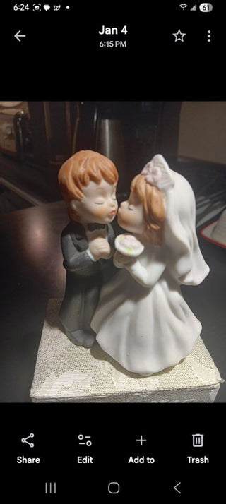 1970s Bisque  Bride&Groom