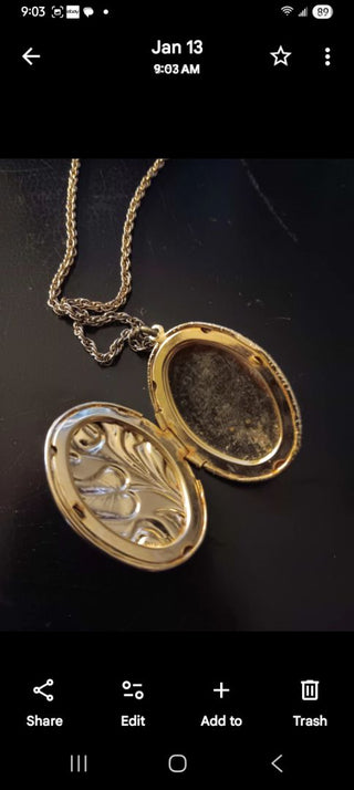 Vint.Gldtone OvalLocket