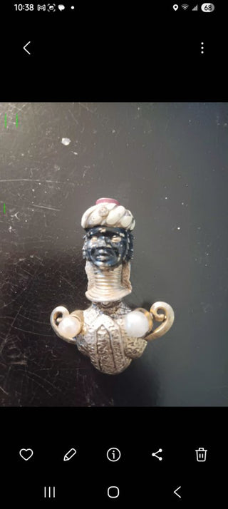 Vintage "African Queen" Pin