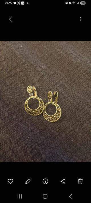 Vint Filligree Circle Clips