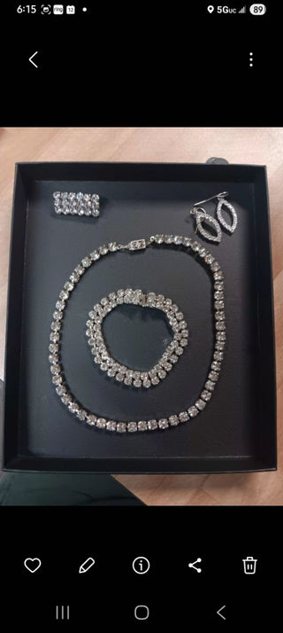 4 Pieces Rhinestones