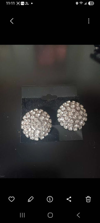 Pierced Rhine Button Ear