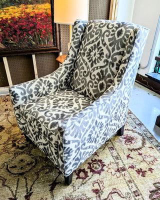 (Set of 2) Gray and White Wing Back Chairs