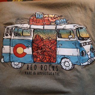 Womens Size XS Red Rocks Crew Neck T-Shirt Light Green