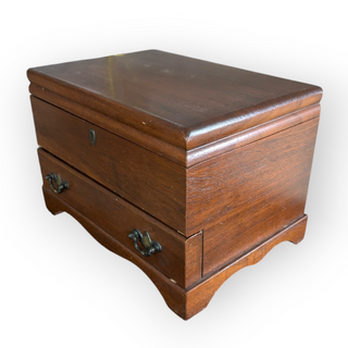 Gorham Wood Jewlery Box, Velvet lined