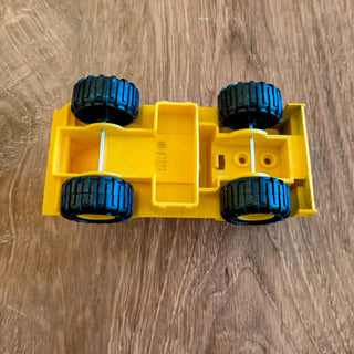 Might Wheels Cement Mixer Toy