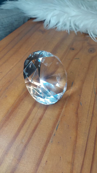 Beautiful Crystal Diamond Shaped Decor Paperweight