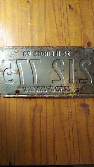 1973 Cream and Green Illinois License Plate