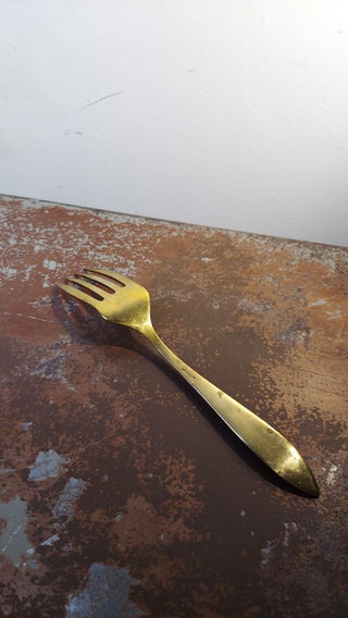 17. 1920s Regal Solid Meat Serving Fork, Wide Tines(Dirigold, Clover Backstamp) by Dirilyte-Dirigold - Goldware flatware