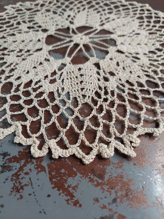 Cream Crochet Lace Pineapple Doily (Starched)
