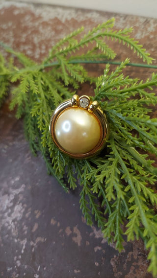 Push pin - 1980s Gold Tone with Faux Pearl and Rhinestone -Upcycled Vintage Jewelry, Custom Piece