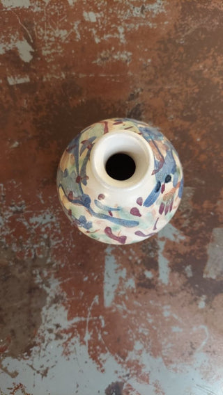 Beautiful two fish ocean themed bud base art -  North Carolina sand pottery Signed "Hart © 91' USA NC"