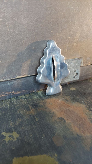 1940s Christmas Tree aluminium cookie cutter (As-Is)