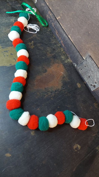Christmas Pom Pom Garland 19.6Ft string ( to spread them out to your style)