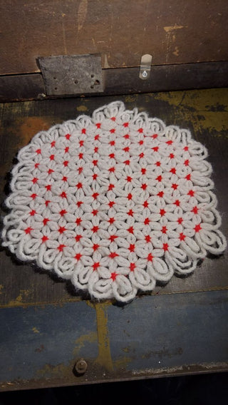 9.5" Midcentury Red white and silver crocheted placeholder