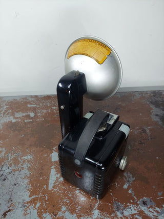 1950s Kodak Brownie Hawkeye Flash Model, designed by Arthur H. Crapsey. Bakelite body (As-Is) untested