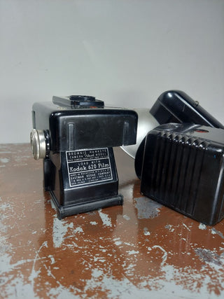 1950s Kodak Brownie Hawkeye Flash Model, designed by Arthur H. Crapsey. Bakelite body (As-Is) untested