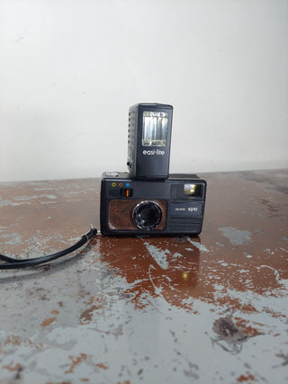 1978 Sears 1010 pocket 110 camera, faux wood detailing - f4 wideview lens with detachable flash (As-Is) untested