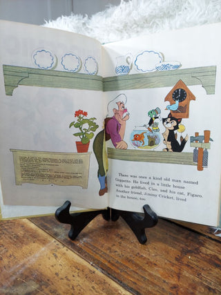 1973 Walt Disney's Pinocchio and his puppet show adventure - Disney's wonderful world of reading As-Is