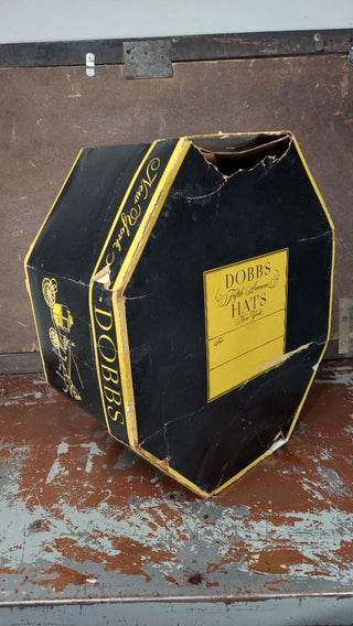1950s "Dobbs & Co. New York" hat box, NO HAT, includes original paper holder, tissue, shaper. (As-Is)