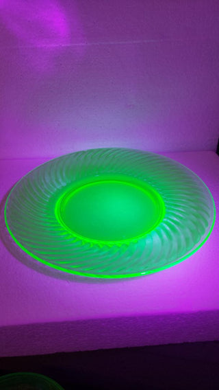 Uranium Glass - 1928-30 Spiral Green luncheon plate by Anchor Hocking (As-Is)