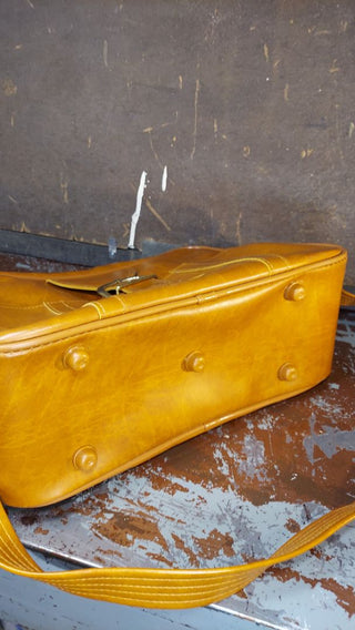 1950s Brown Vinyl Weekend Travel Shoulder Tote Bag Luggage Case by R. F. Woolworth Co. (As-Is)