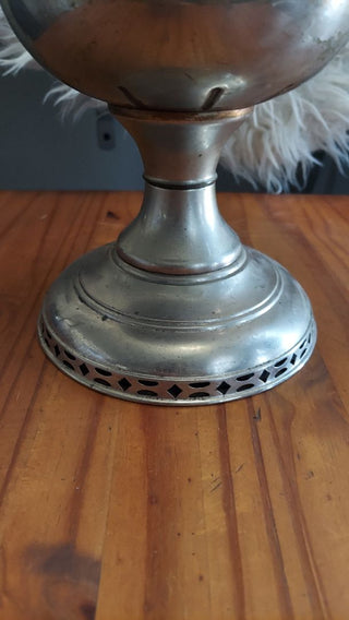 1915-16 Antique Model 6 Oil Lamp by Aladdin Mantle Lamp Company, milk glass shade as is