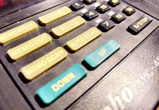 1982 - Retro RadioShack Awesomeness -Realistic Navaho TRC-459 SSB/AM CB base station radio by RadioShack, 40 channel CB transceiver. With manual (AS-IS)