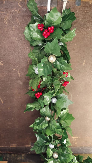 26" Midcentury Chain link Holly and Silver ball Christmas Garland