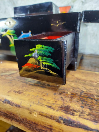 Mid-Century beautiful Mount Fuji scene hand-painted large working musical jewelry box with mirror by TOYO with high-gloss black lacquer finish (As-Is) no key.