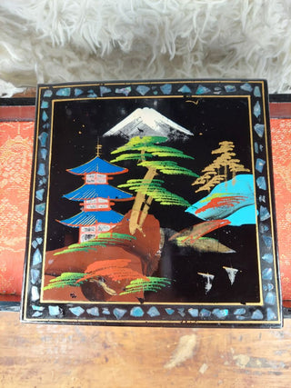 Mid-Century beautiful Mount Fuji scene hand-painted large working musical jewelry box with mirror by TOYO with high-gloss black lacquer finish (As-Is) no key.