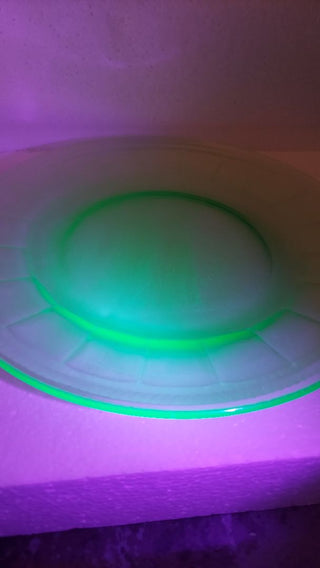 Uranium Glass - 1928 - 1933 Colonial Fluted Green Luncheon Plate WELL WORN  by Federal Glass (AS-IS)