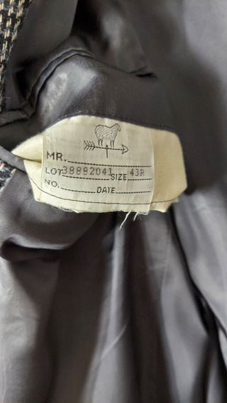 1970-80 “Ivy League Country Style” By Norman Hilton, houndstooth hand-woven Shetland tweeds Plaid Sport Coat Jacket - 43R