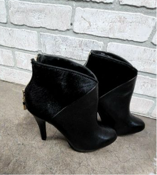 MeToo Black Leather/Hide Boots Sz 6