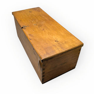 Vintage Solid Wood Storage Chest 39Wx16.5Dx16H
