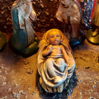 Midcentury German 15pc Nativity Scene 4.75" Papermâché Figurines with large lit wooden stable (As-Is)